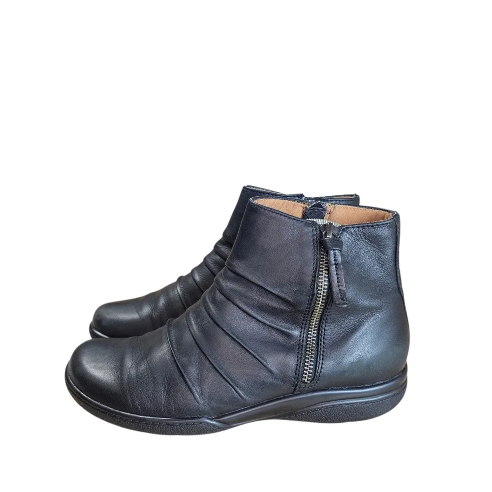 Clarks step out